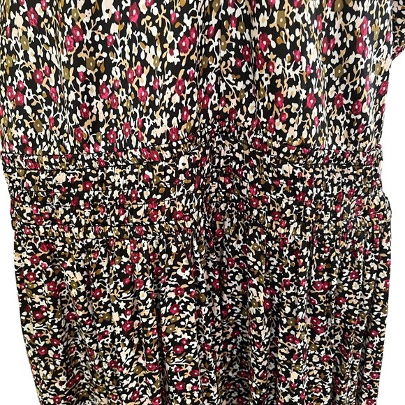 Lane Bryant Black with Ditsy Floral Print V-neck Flutter Sleeve Dress 18 - Picture 4 of 11
